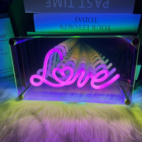 Miroir Infini LED Love