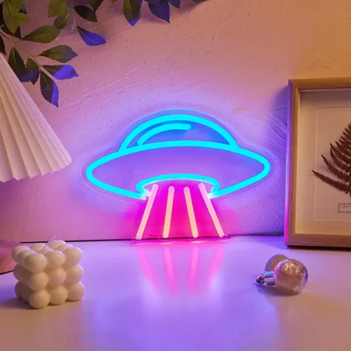 Neon UFO